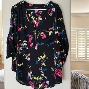 Women’s Black flower top- size 1
